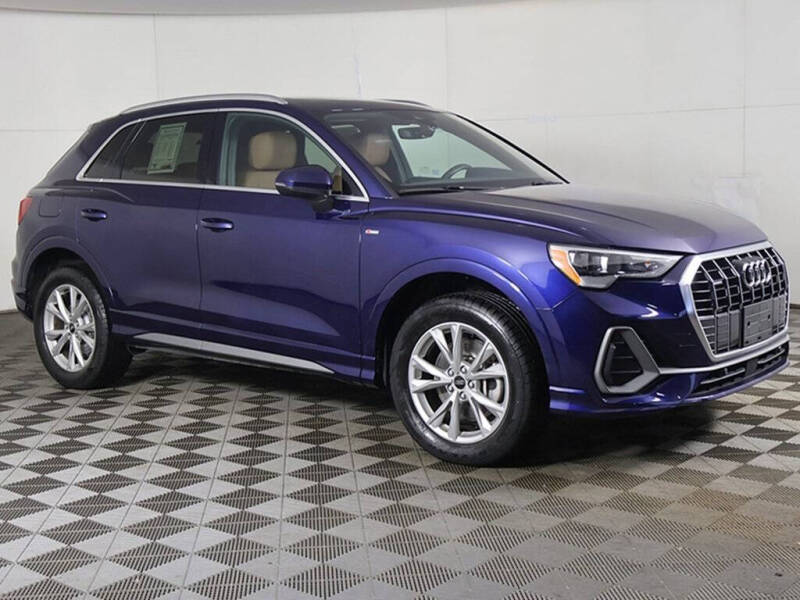 2022 Audi Q3 quattro S line Premium 45 TFSI