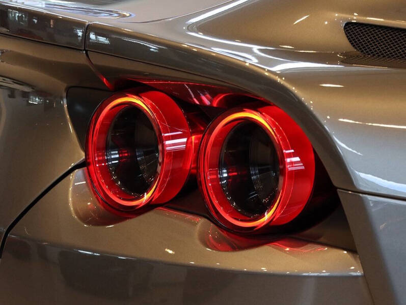 2021 Ferrari 812 GTS
