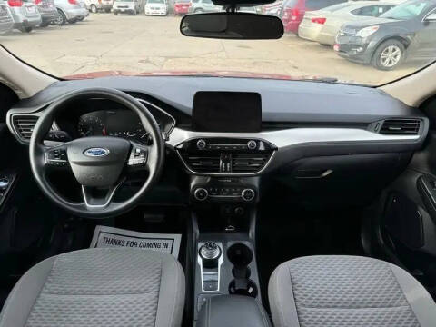 2020 Ford Escape SE
