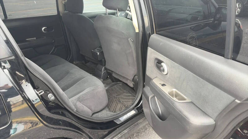 2012 Nissan Versa 1.8 S