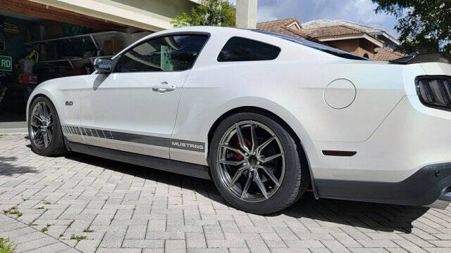 2012 Ford Mustang GT Premium