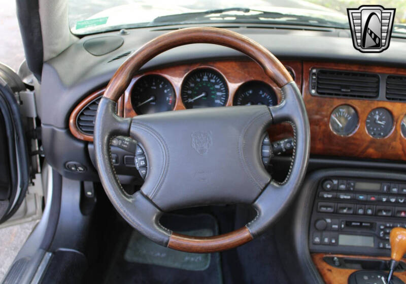 1999 Jaguar XK-Series XK8