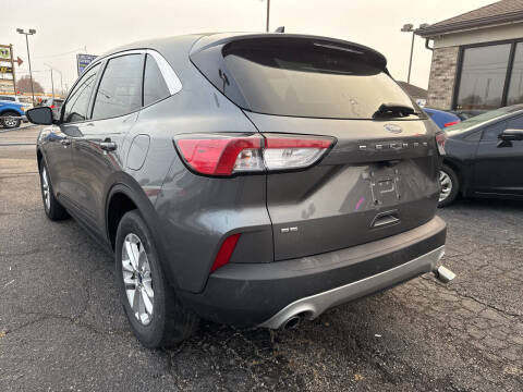 2022 Ford Escape SE