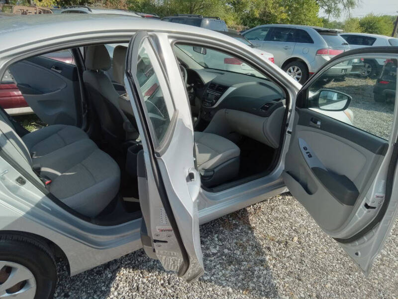 2017 Hyundai Accent SE