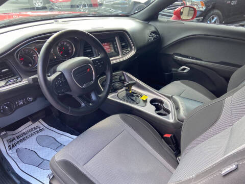 2016 Dodge Challenger SXT