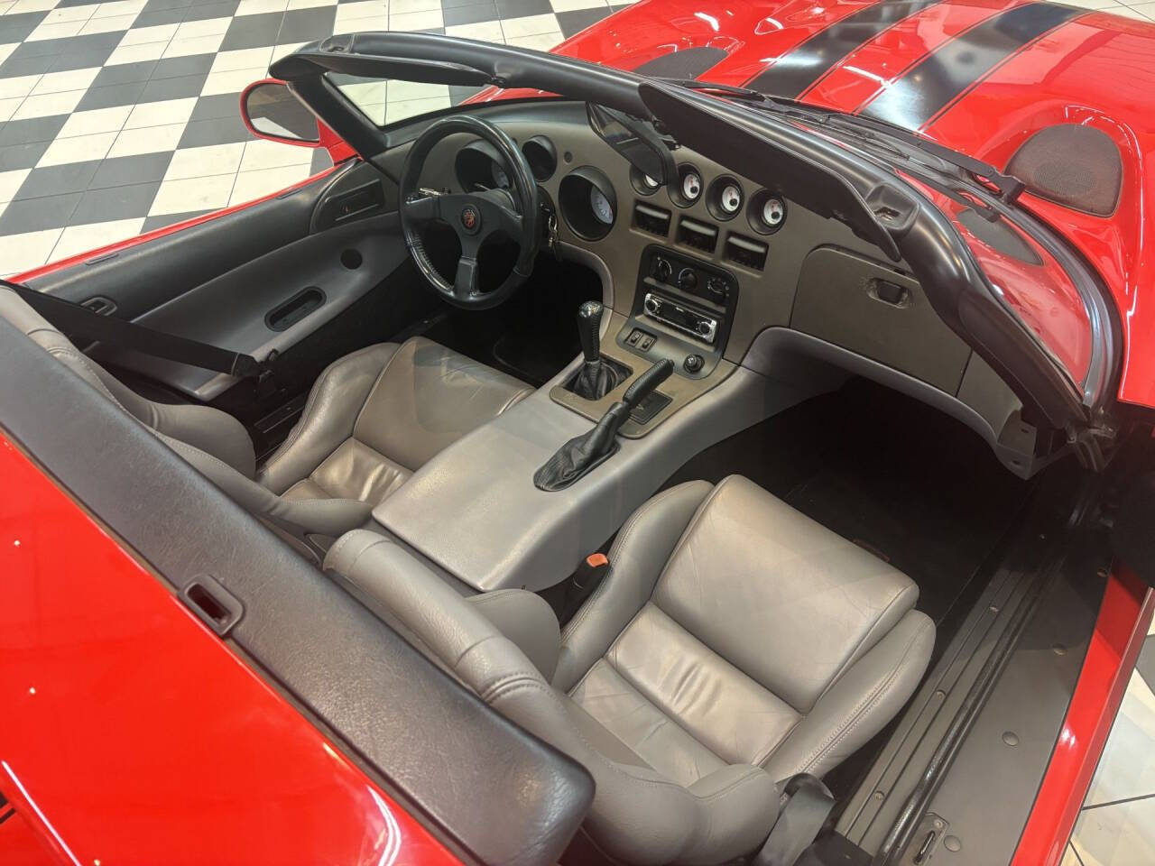 1994 Dodge Viper 22
