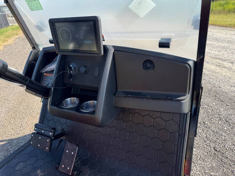 2026 E-Z-GO Express S4