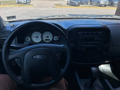 2006 Ford Escape XLS