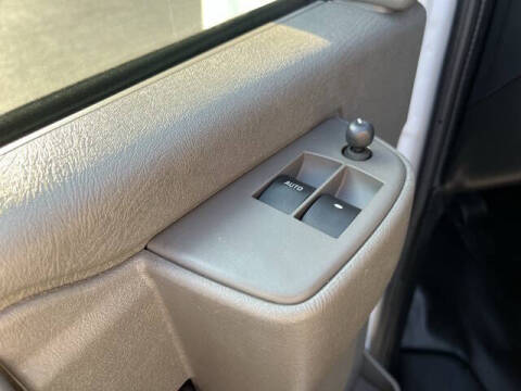 2023 Chevrolet Express 2500