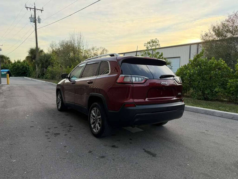 2019 Jeep Cherokee Latitude Plus