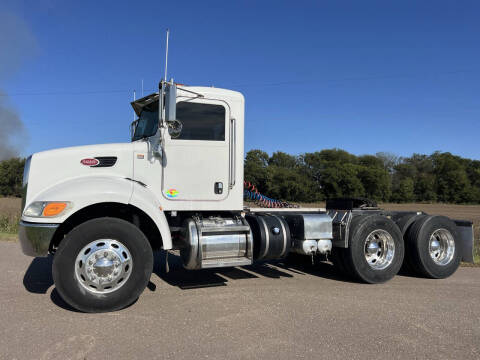 2014 Peterbilt 348