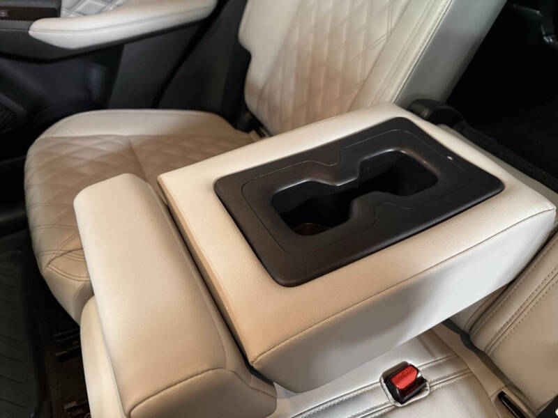 2023 Mitsubishi Outlander PHEV SEL