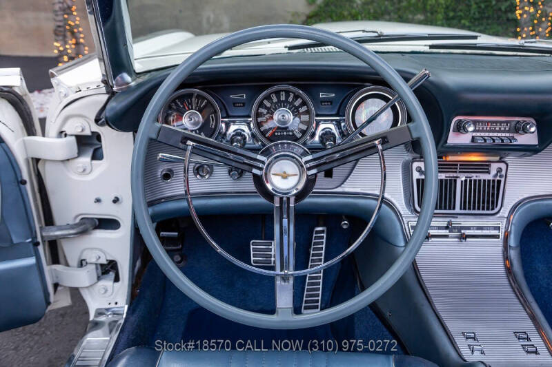 1963 Ford Thunderbird