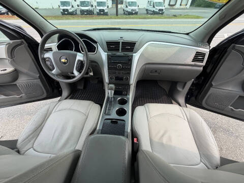 2011 Chevrolet Traverse LT