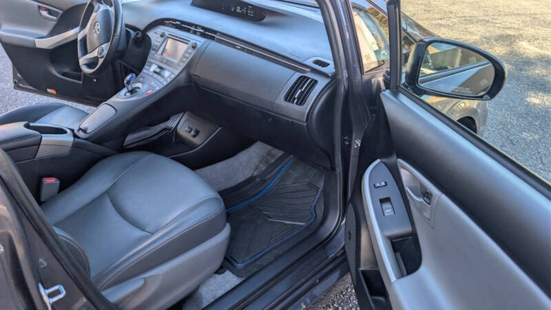 2014 Toyota Prius Three