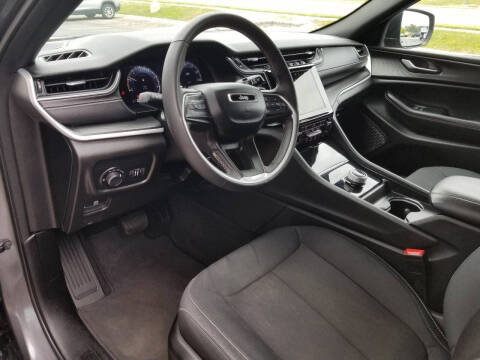 2024 Jeep Grand Cherokee Laredo