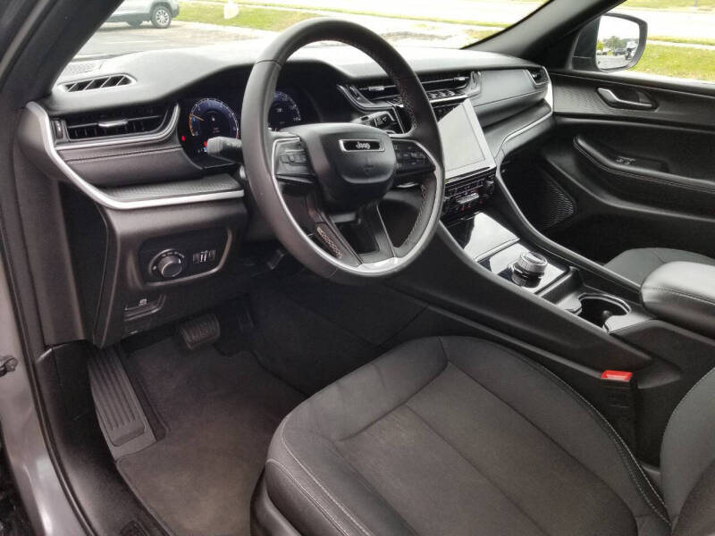 2024 Jeep Grand Cherokee Laredo