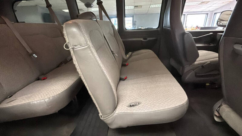 2018 Chevrolet Express LT 2500