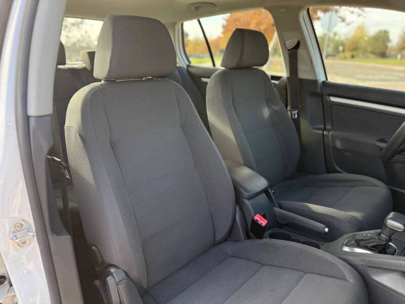 2009 Volkswagen Rabbit S PZEV