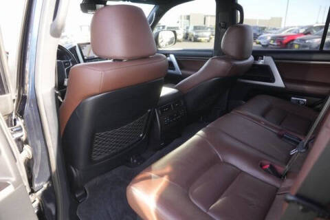 2018 Toyota Land Cruiser