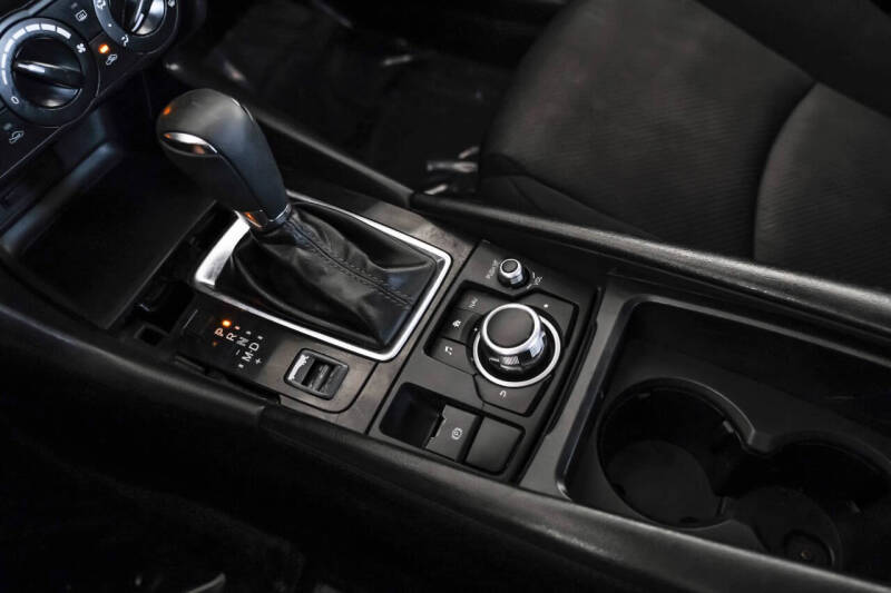 2017 Mazda MAZDA3 Sport