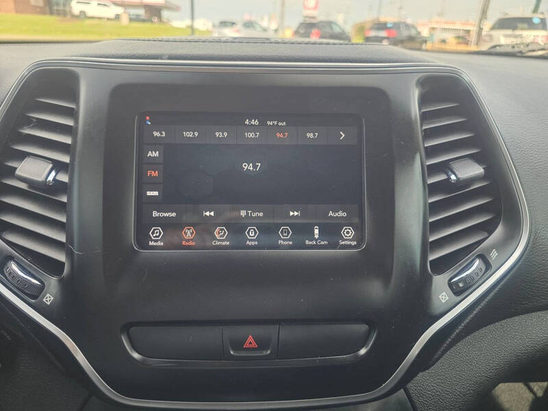 2019 Jeep Cherokee Latitude