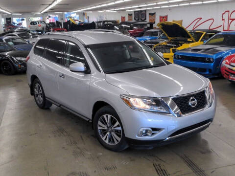 2015 Nissan Pathfinder for sale at Car Now in Mount Zion IL