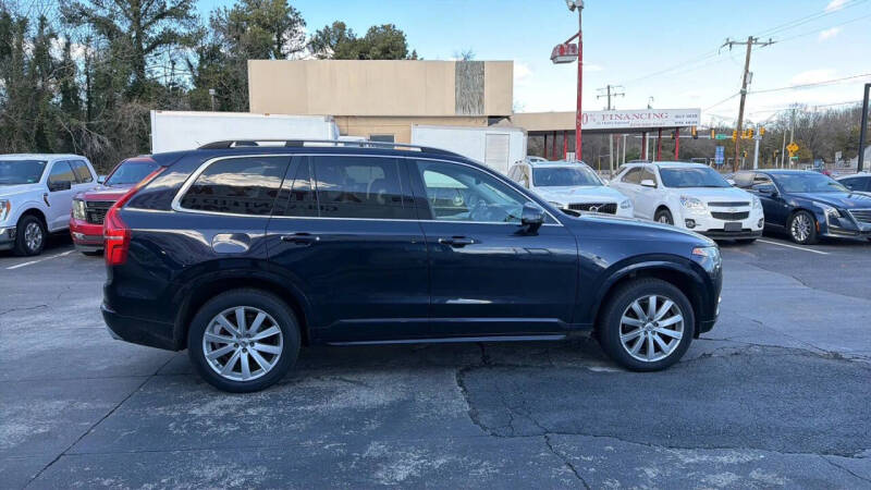 2016 Volvo XC90 T6 Momentum