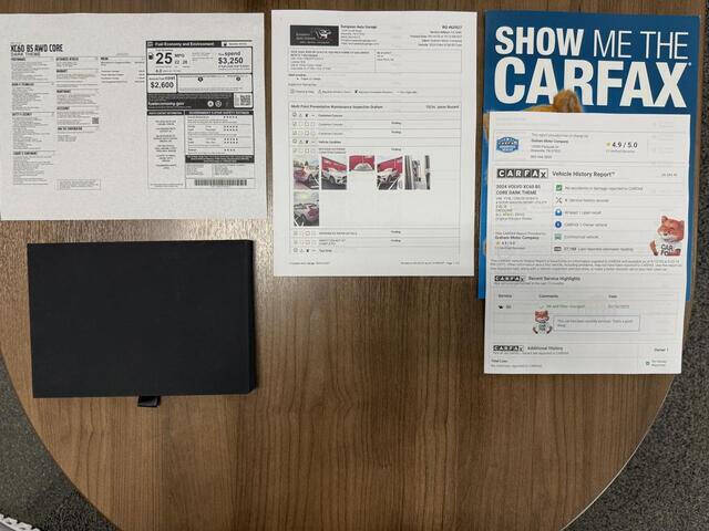 2024 Volvo XC60 B5 Core Dark Theme