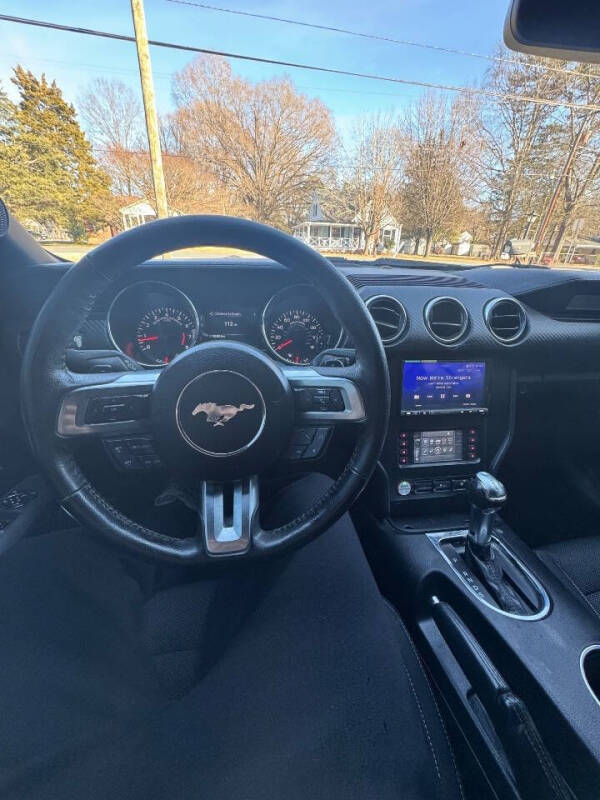 2015 Ford Mustang V6