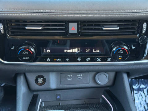2024 Nissan Rogue SL