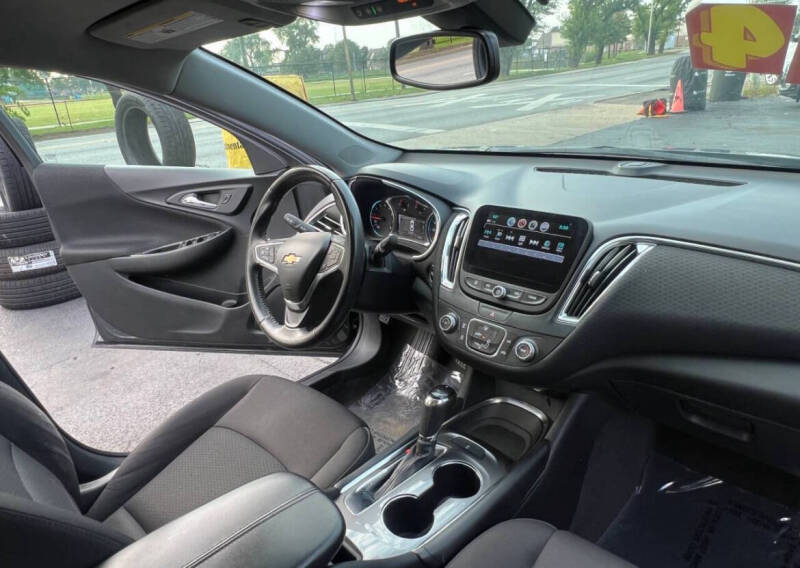 2017 Chevrolet Malibu LT