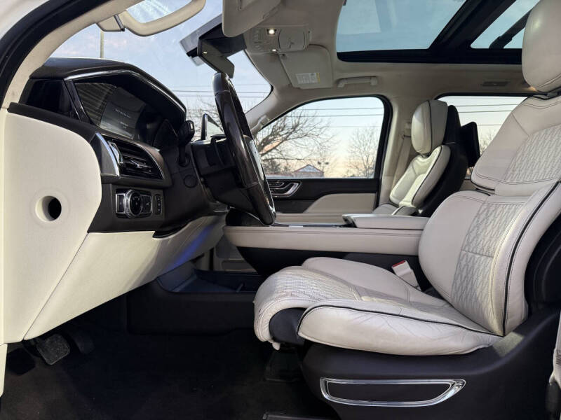 2019 Lincoln Navigator L Black Label