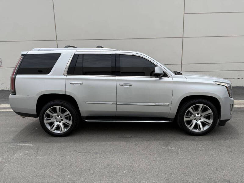 2015 Cadillac Escalade Luxury