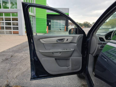 2017 Chevrolet Traverse LS