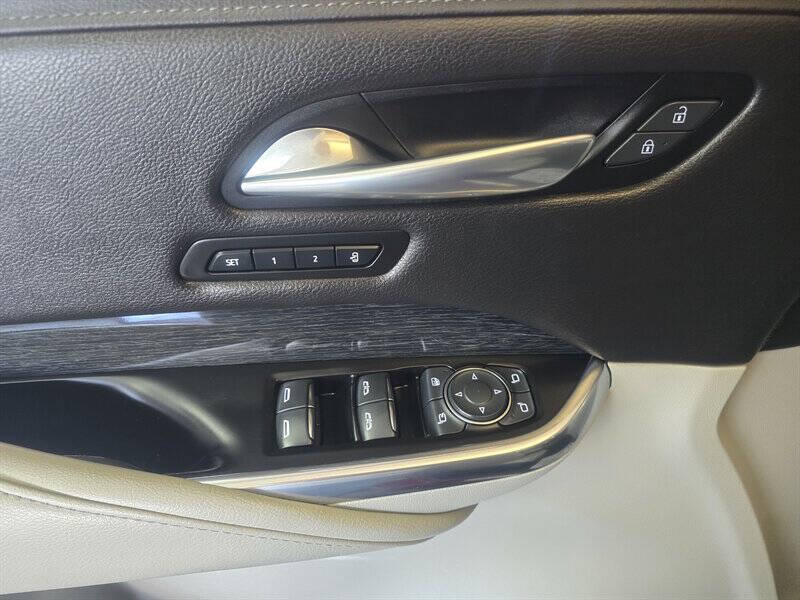 2019 Cadillac XT4 Premium Luxury