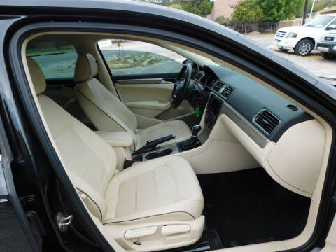 2016 Volkswagen Passat