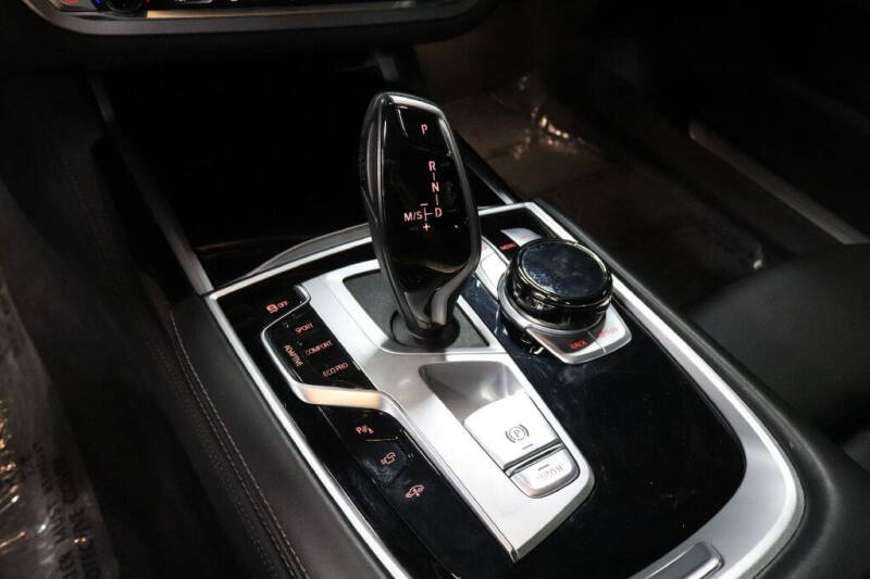 2022 BMW 7 Series ALPINA B7 xDrive