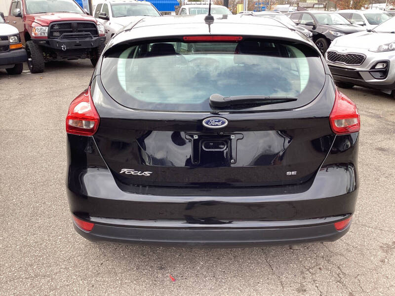 2018 Ford Focus SE photo 7