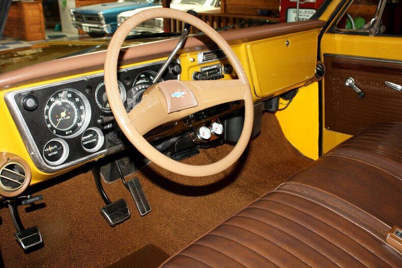 1971 Chevrolet C/K 30 Series