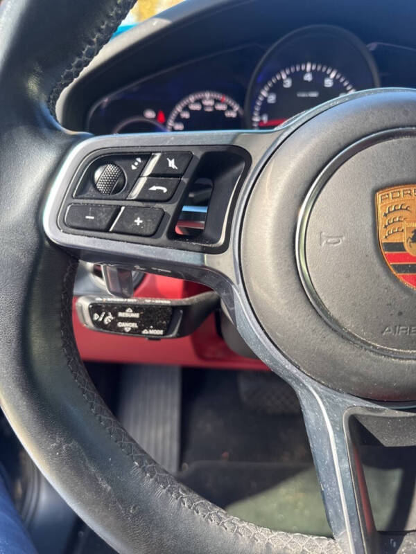 2022 Porsche Cayenne Platinum Edition