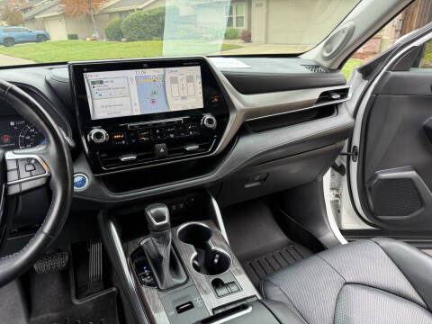 2020 Toyota Highlander Hybrid Limited