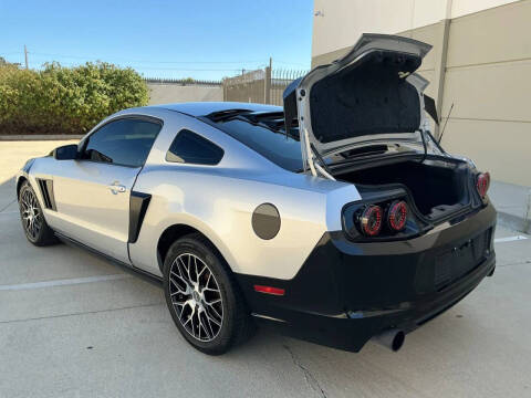 2014 Ford Mustang V6