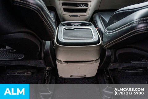 2024 Chrysler Pacifica Plug-In Hybrid Select