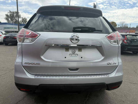 2016 Nissan Rogue SV