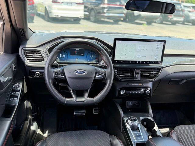 2023 Ford Escape ST-Line Select
