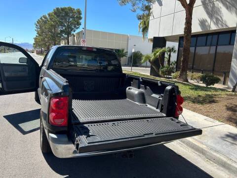 2005 Dodge Dakota SLT