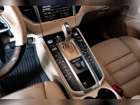 2015 Porsche Macan S