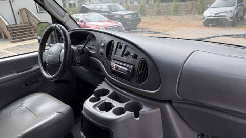 2003 Ford E-Series E-250