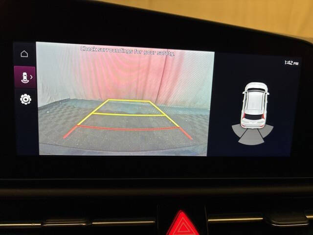 2024 Kia Niro EX Touring